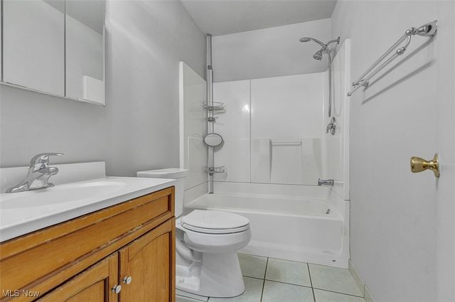 30350 Twin Lakes Drive, Wickliffe, OH 44092