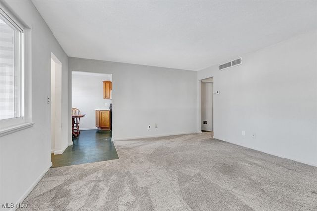 30350 Twin Lakes Drive, Wickliffe, OH 44092