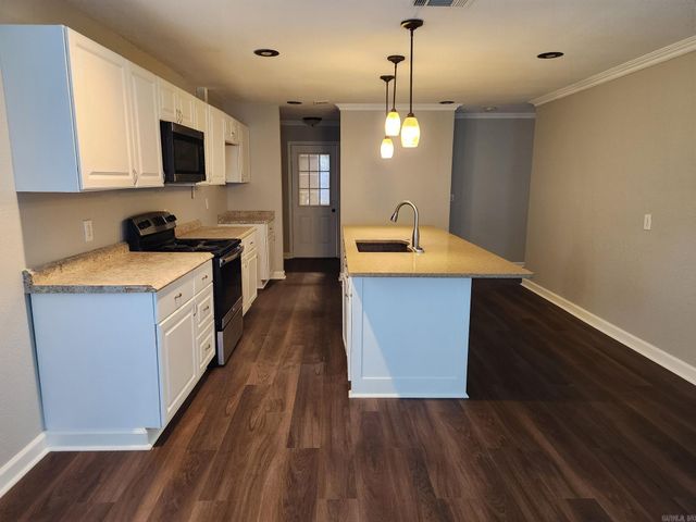 108 Meadows Drive, Jacksonville, AR 72076
