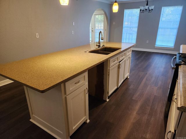 108 Meadows Drive, Jacksonville, AR 72076