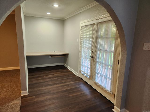 108 Meadows Drive, Jacksonville, AR 72076