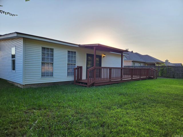 108 Meadows Drive, Jacksonville, AR 72076