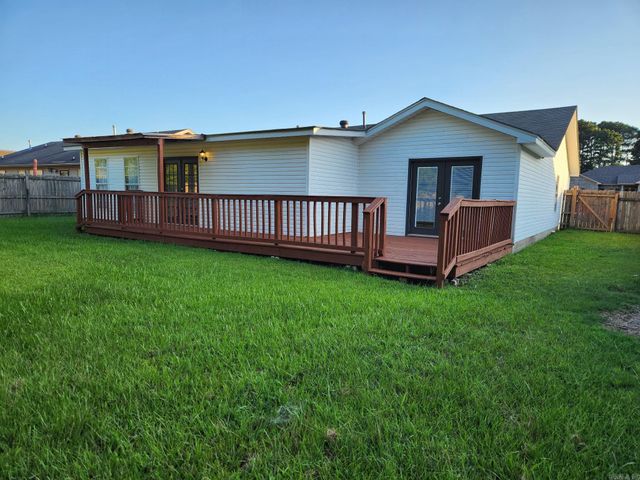 108 Meadows Drive, Jacksonville, AR 72076