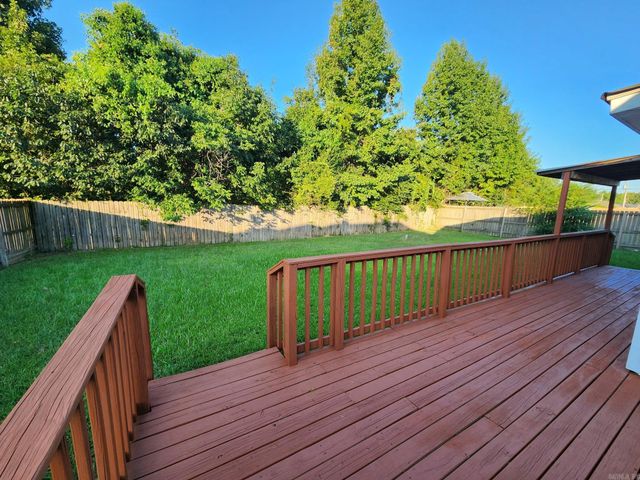 108 Meadows Drive, Jacksonville, AR 72076