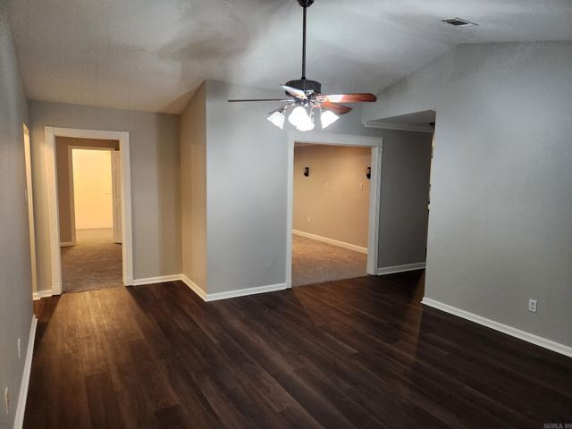 108 Meadows Drive, Jacksonville, AR 72076