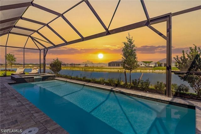 15743 Modena ST, Naples, FL 34114