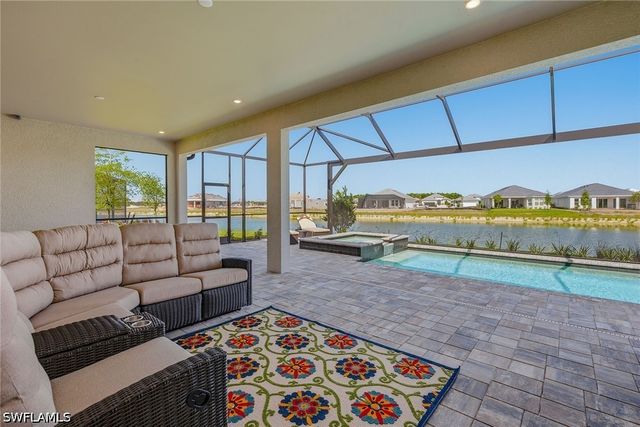 15743 Modena ST, Naples, FL 34114