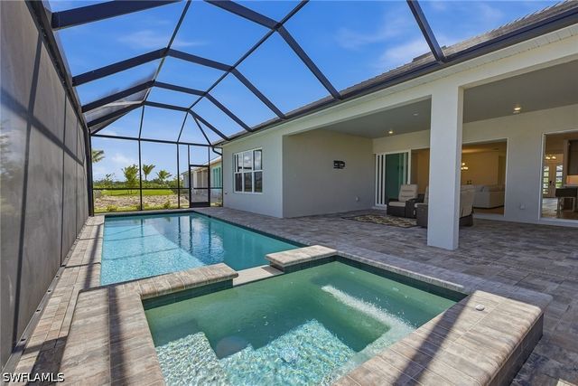 15743 Modena ST, Naples, FL 34114