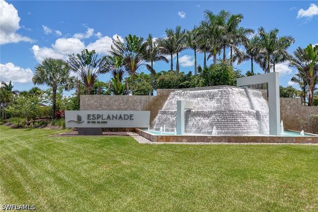 15743 Modena ST, Naples, FL 34114