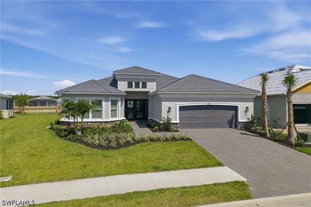 15743 Modena ST, Naples, FL 34114