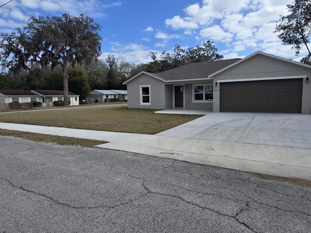 560 SUMNER AVENUE, Orange City, FL 32763