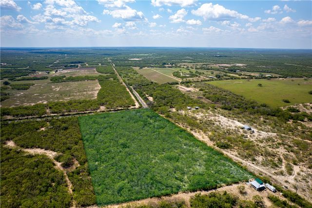 10.81 acres Cr 170, George West, TX 78022