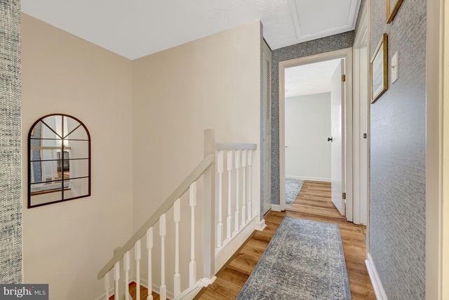 2910 BRIDGEHAMPTON CT, Falls Church, VA 22042