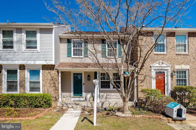 2910 BRIDGEHAMPTON CT, Falls Church, VA 22042