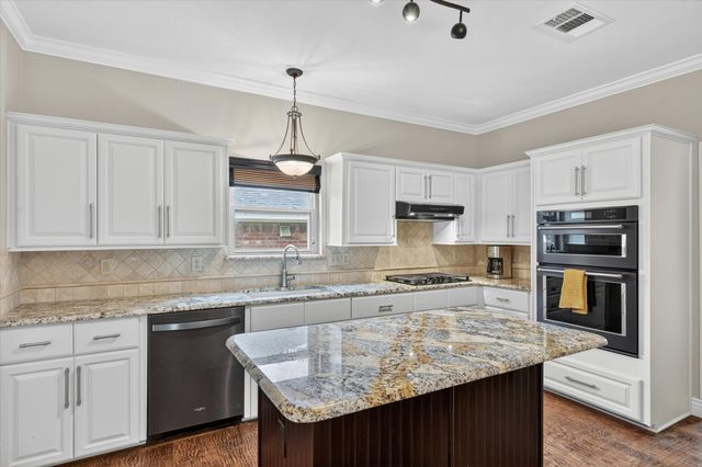 817 Sterling Court, Allen, TX 75002