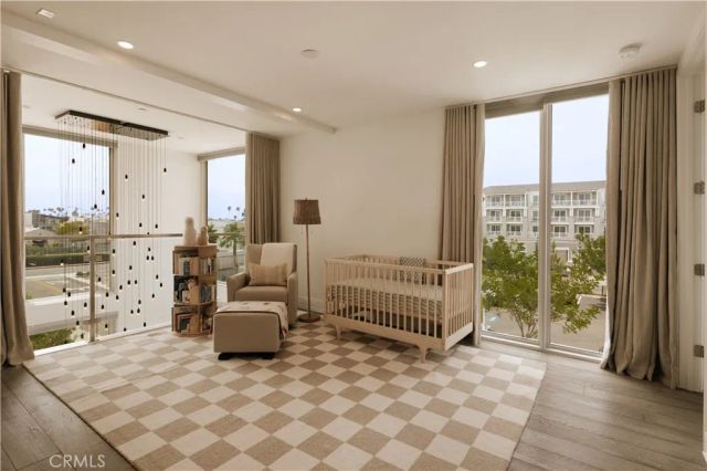 3001 Via Malaga, Newport Beach, CA 92663