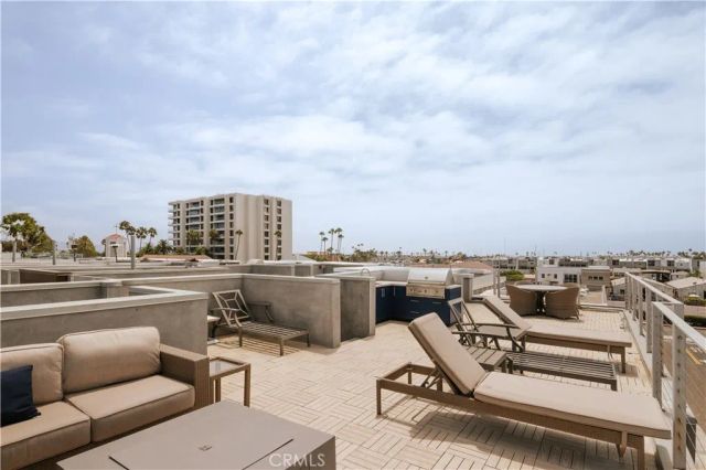 3001 Via Malaga, Newport Beach, CA 92663