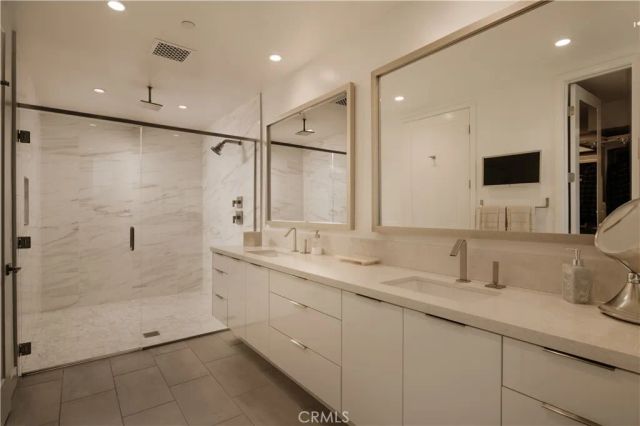 3001 Via Malaga, Newport Beach, CA 92663