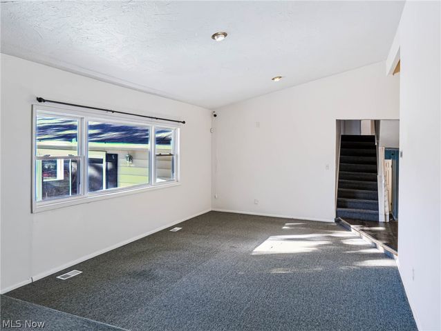 402 Audrey Drive, Richmond Heights, OH 44143