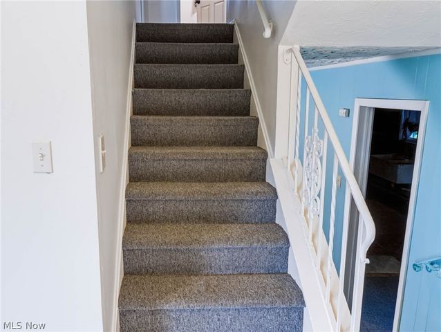 402 Audrey Drive, Richmond Heights, OH 44143