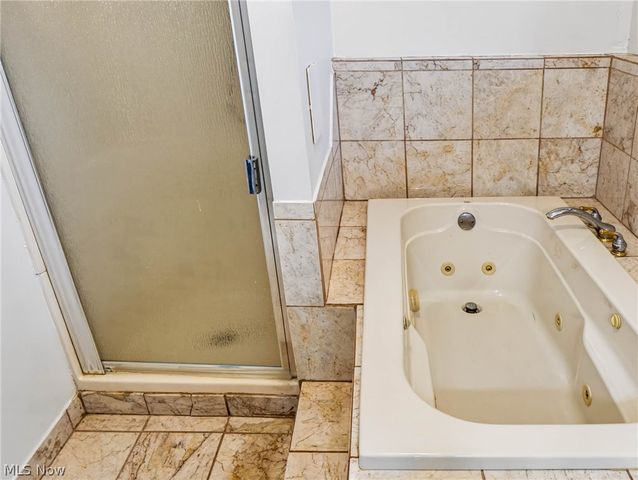 402 Audrey Drive, Richmond Heights, OH 44143