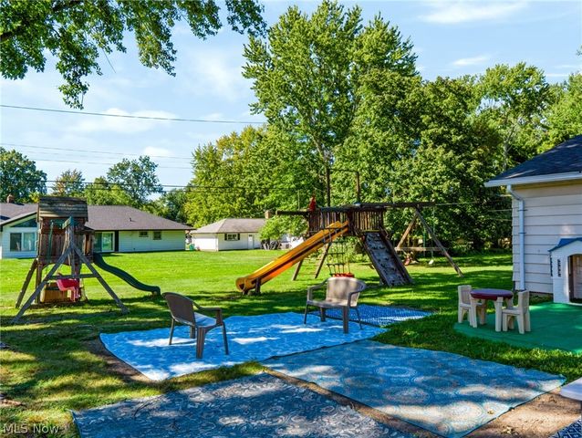 402 Audrey Drive, Richmond Heights, OH 44143