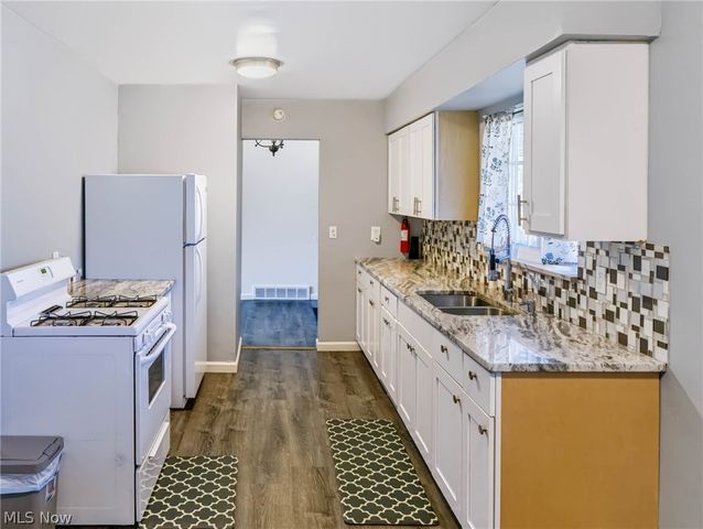 402 Audrey Drive, Richmond Heights, OH 44143