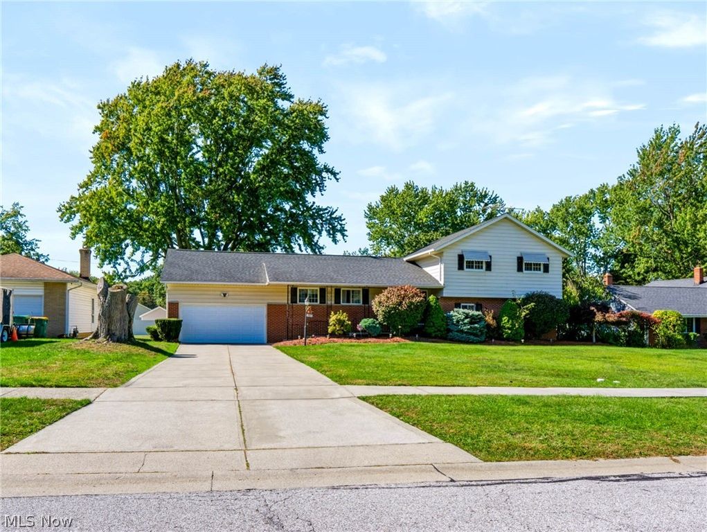402 Audrey Drive, Richmond Heights, OH 44143