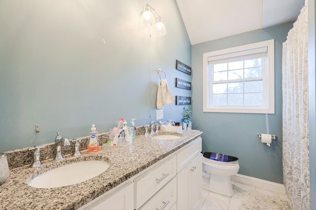43 Marjorie St, Attleboro, MA 02703