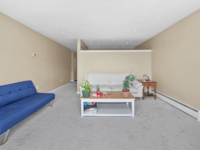 32 Whites Avenue D45, Watertown, MA 02472