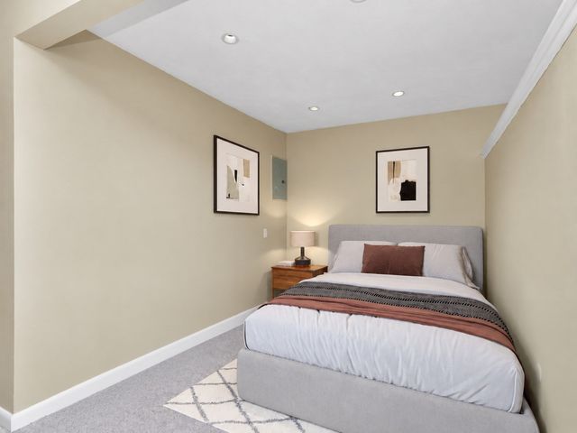 32 Whites Avenue D45, Watertown, MA 02472