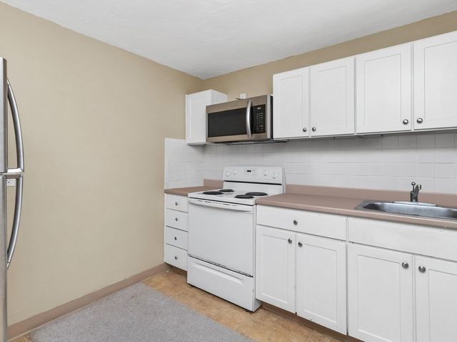 32 Whites Avenue D45, Watertown, MA 02472