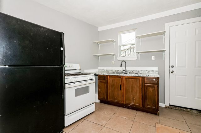 4610 Schroeder Street 2, Houston, TX 77011