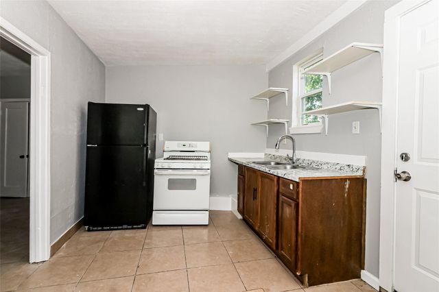 4610 Schroeder Street 2, Houston, TX 77011