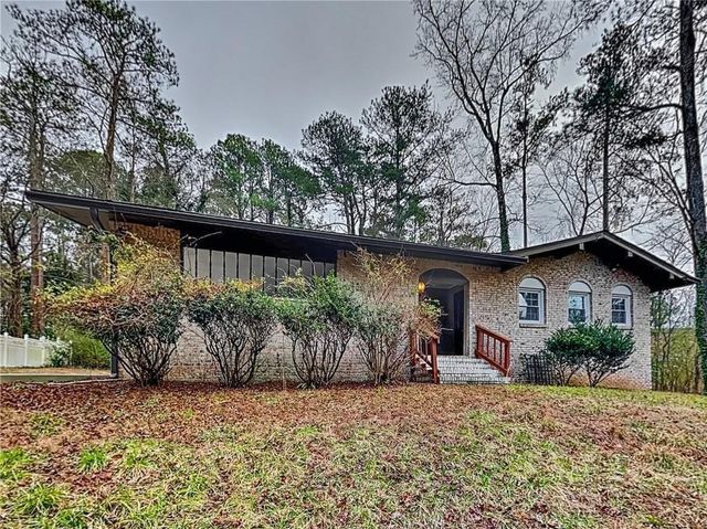 4790 Matterhorn Drive, Lilburn, GA 30047