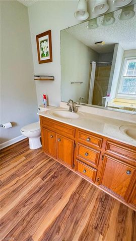 621 Nottinghill Drive, Winston-salem, NC 27107