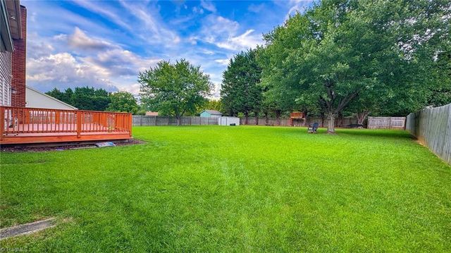 621 Nottinghill Drive, Winston-salem, NC 27107