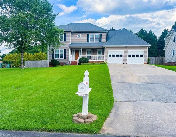 621 Nottinghill Drive, Winston-salem, NC 27107