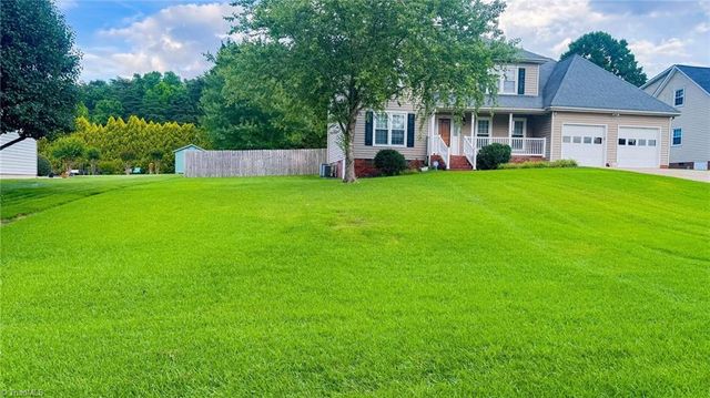 621 Nottinghill Drive, Winston-salem, NC 27107