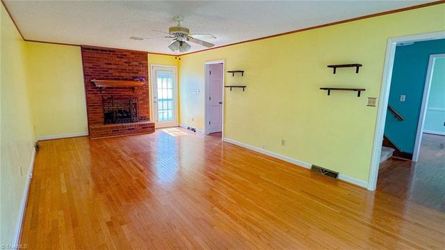 621 Nottinghill Drive, Winston-salem, NC 27107