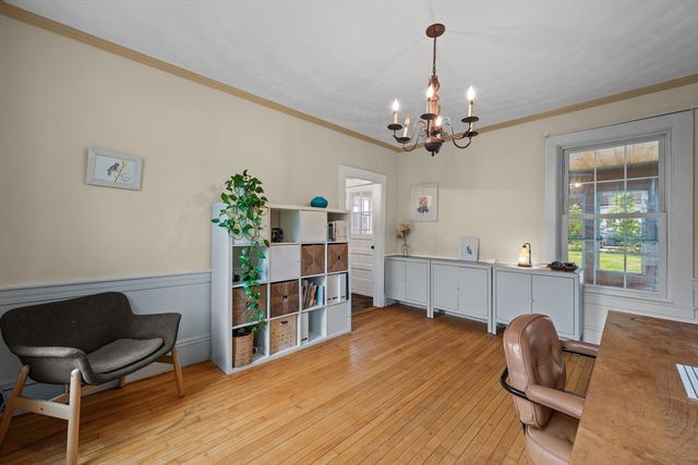10 Maple, Sturbridge, MA 01566
