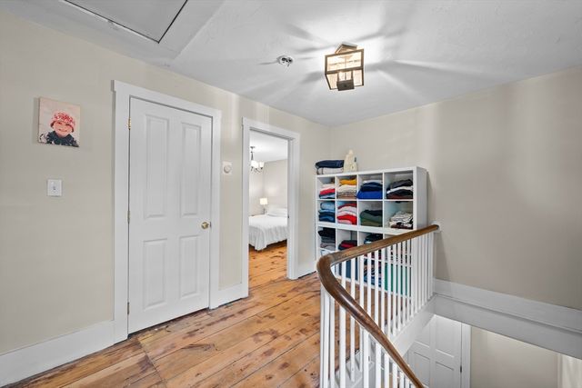 10 Maple, Sturbridge, MA 01566