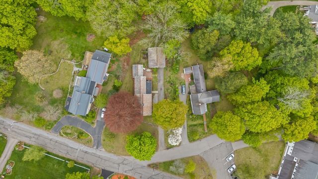 10 Maple, Sturbridge, MA 01566
