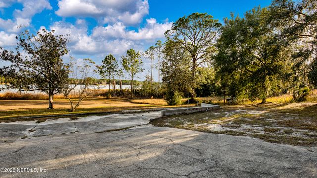 119AND121 TAYLOR FURY Road, Pomona Park, FL 32181