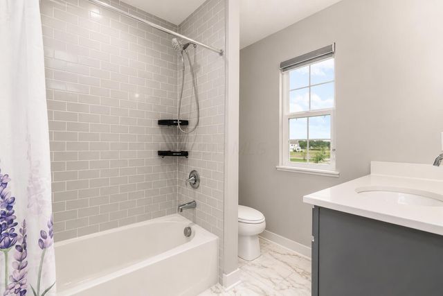 1601 Cromwill Loop, Delaware, OH 43015