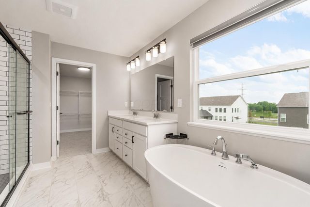 1601 Cromwill Loop, Delaware, OH 43015