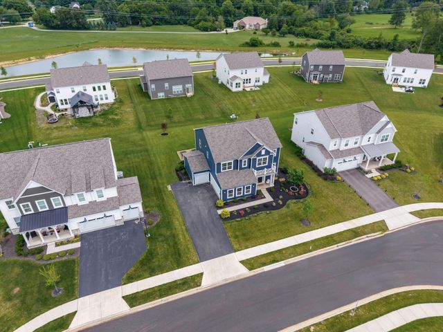 1601 Cromwill Loop, Delaware, OH 43015