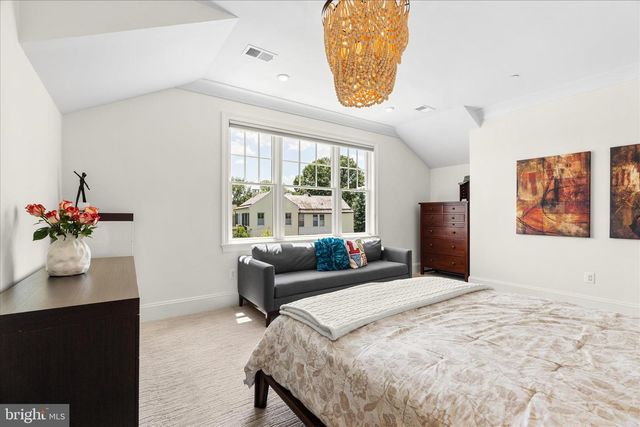 401 W 2ND ST, Frederick, MD 21701