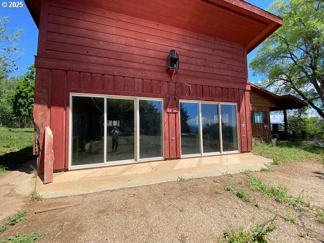 47664 RYALL Rd, Halfway, OR 97834