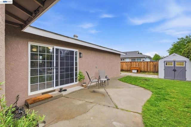 5616 Crestmont Ave, Livermore, CA 94551